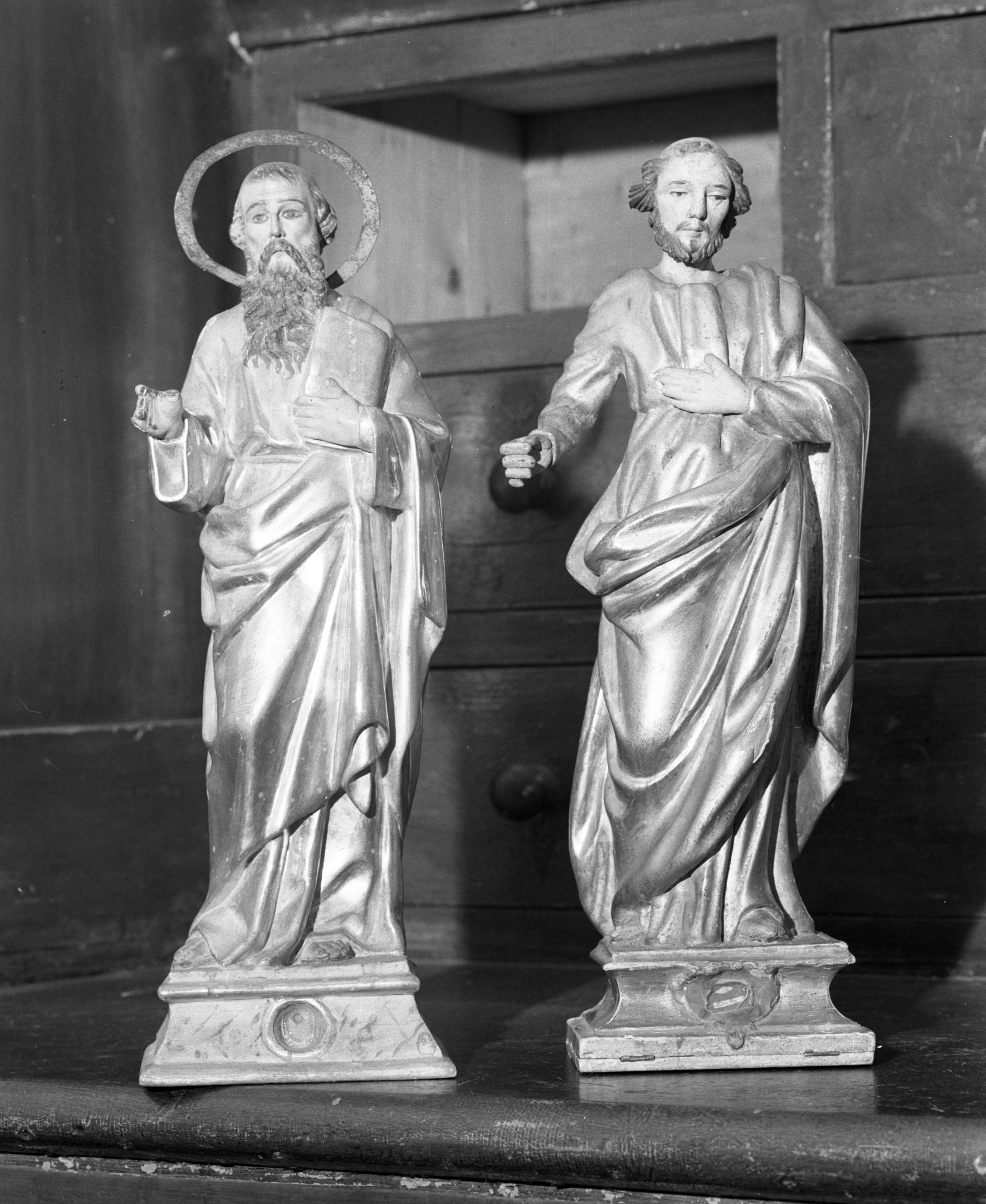 deux statues-reliquaires : saint Pierre, saint Paul