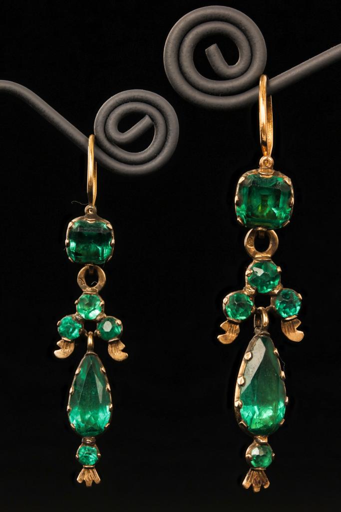 Paire de boucles d'oreilles à pendeloques