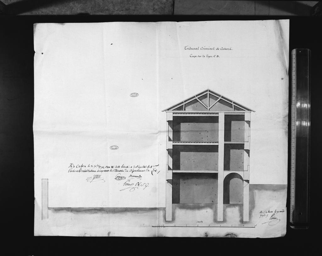 palais de Via, puis sénéchaussée, dit Château du roi, actuellement prison