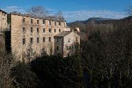 Moulin à blé, puis moulin à foulon et filature Portefaix, puis usine de préparation de produits textiles (usine d'effilochage) Bousquet, Fau et Cie, puis Meunier, actuellement logement