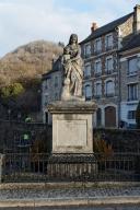 statue monumentale : la Vierge à l'enfant