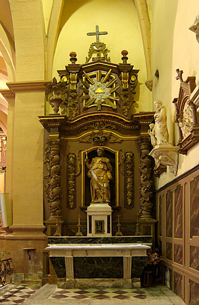 autels secondaires de la Vierge et de Saint Jacques de Compostelle, style néo-classique : autels tombeaux et tabernacles architecturés