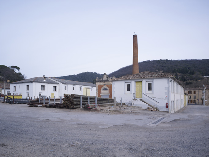 usine textile (usine de drap) Griolet et Mazade, puis Vitalis, puis Teisserenc-Harlachol, actuellement entreprise de travaux publics