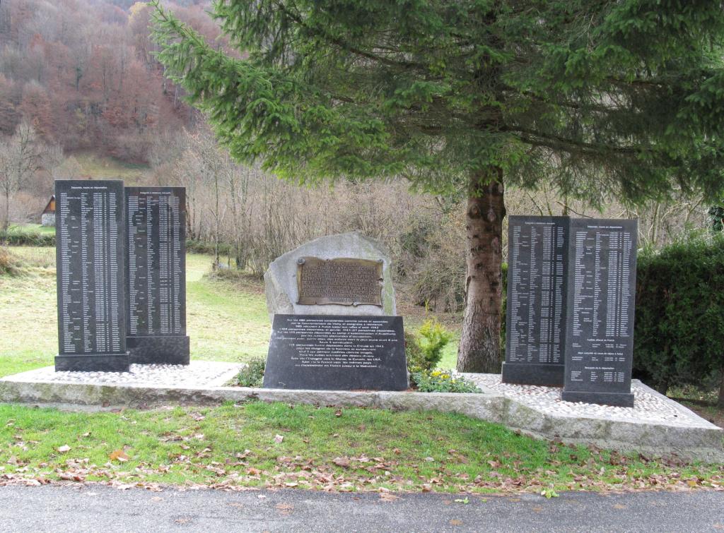 monument aux morts de la guerre de 1939-1945 (plaque commémorative de la Déportation)