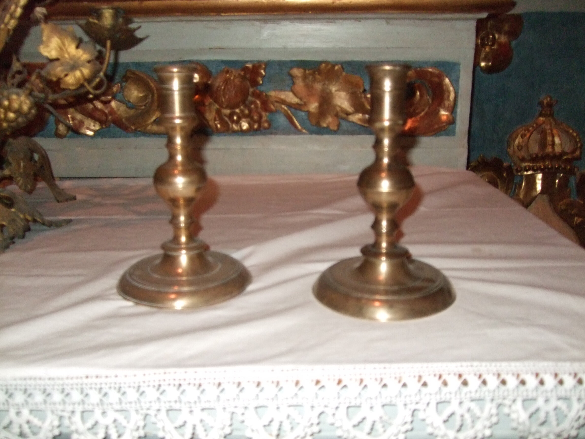 Paire de chandeliers d'autel