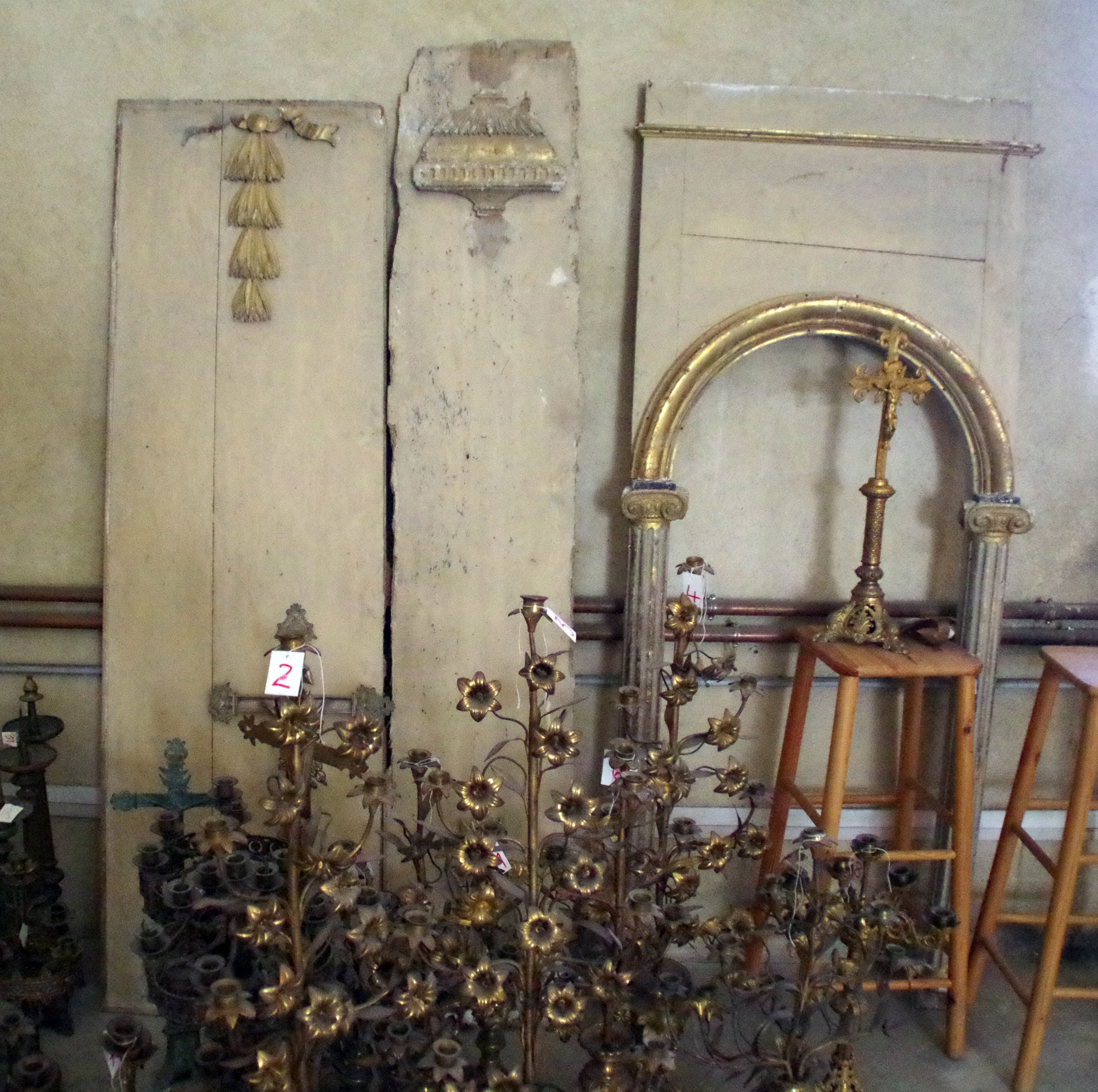 sommaire du mobilier de l'église de Vallabrègues