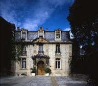hôtel de Jean de Sartre puis de Louis de Vignes, enfin d'Espous, aujourd'hui hôtel de Grave