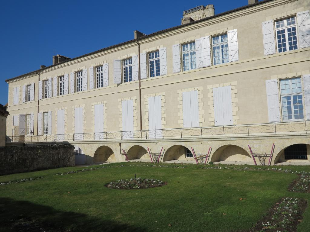 palais épiscopal