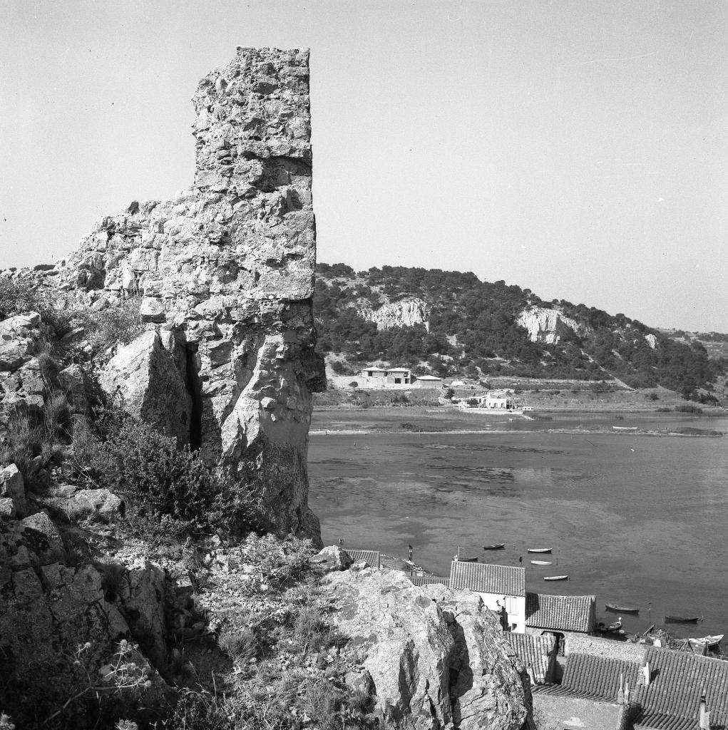 ancien château-fort de Gruissan, tour Aycelin dite aussi "de Broa".