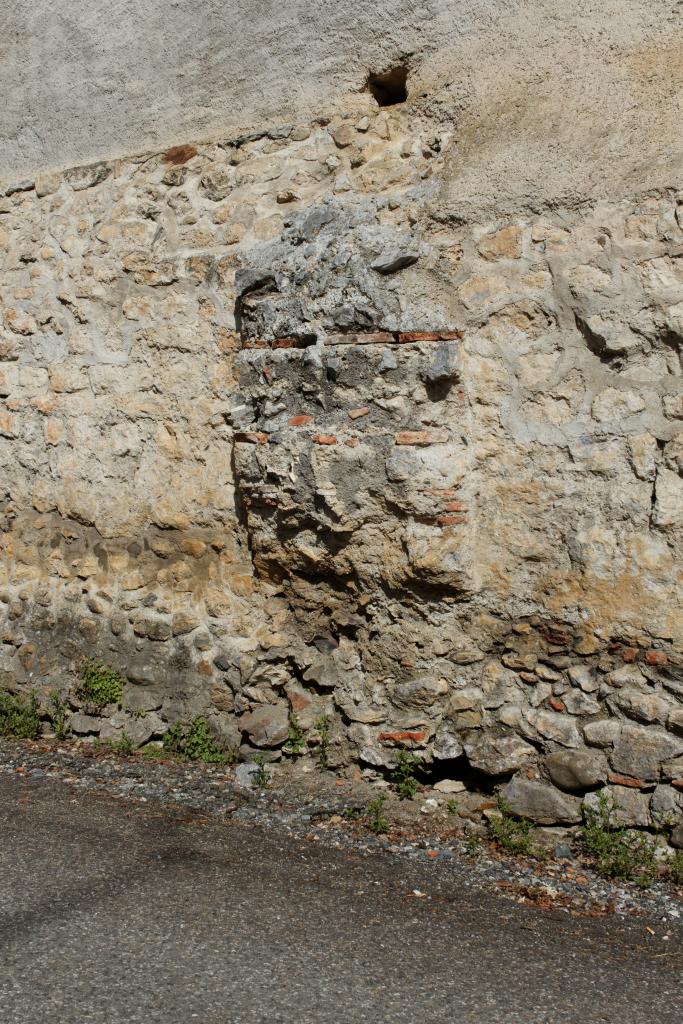 enceinte de la ville haute de Saint-Bertrand-de-Comminges