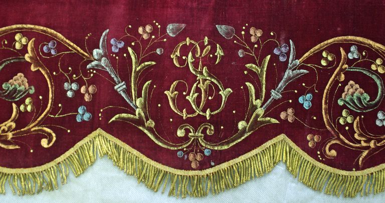 tour d'autel (n° 22)