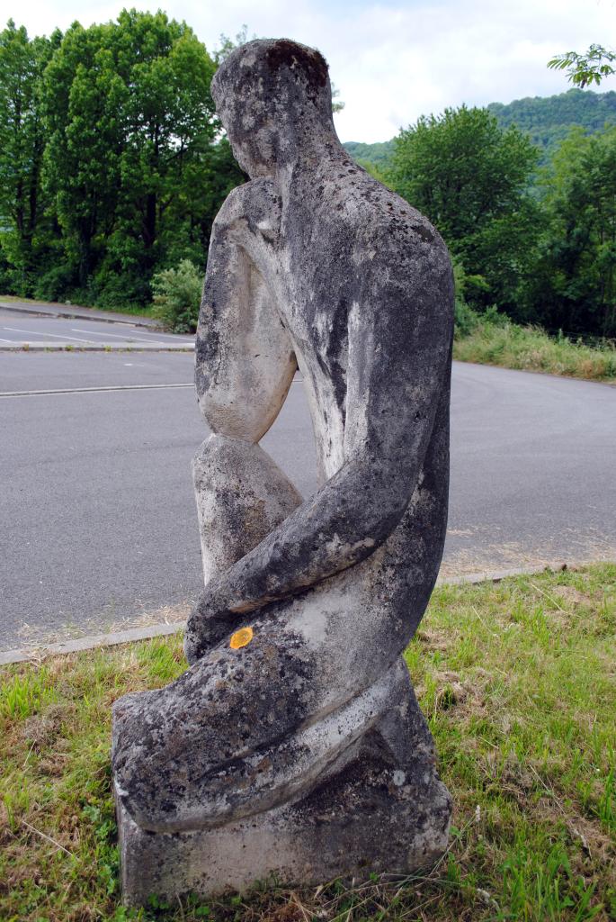 Statue