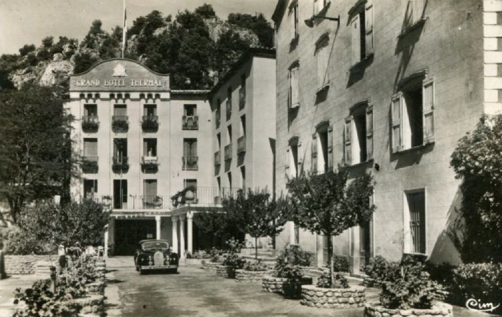 Les thermes de Llupia puis établissement thermal et grand hôtel