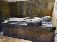 Gisant d'un membre de la famille de de Oueralt