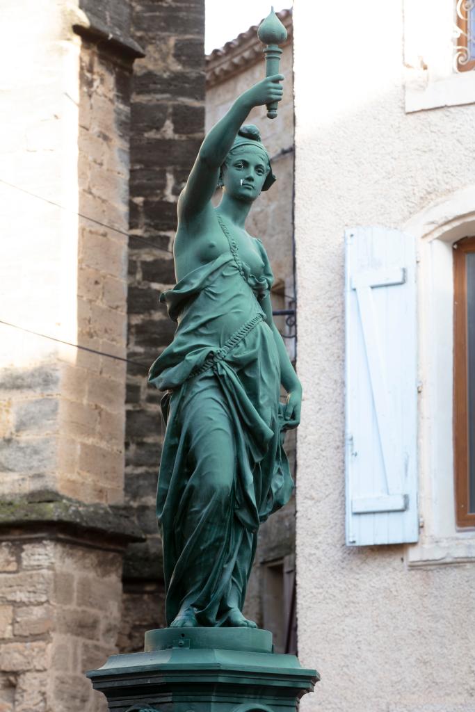 monument (monument commémoratif), fontaine monumentale, de la république