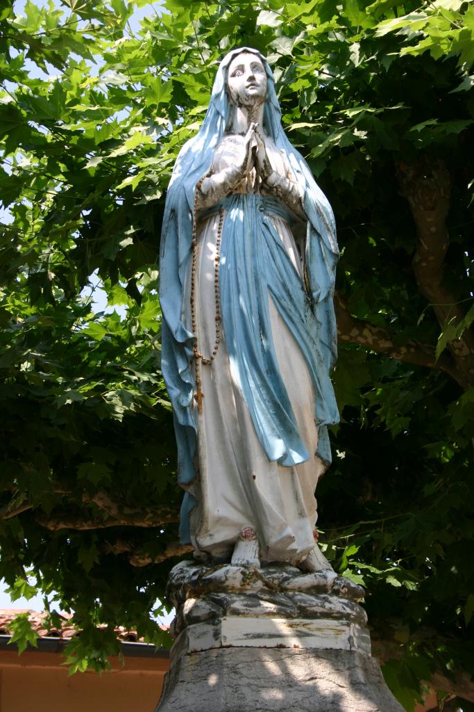monument à la Vierge, Notre Dame de Lourdes