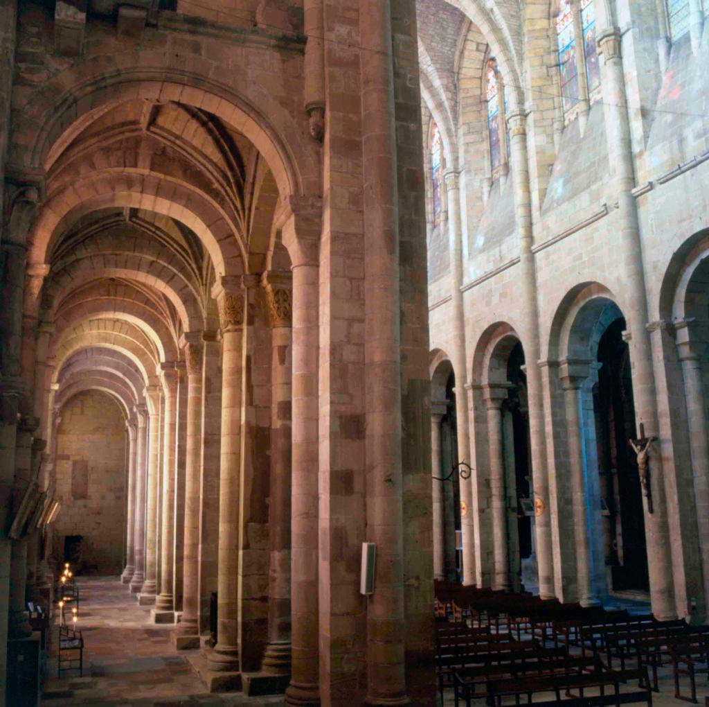 abbaye de bénédictins Saint-Sauveur