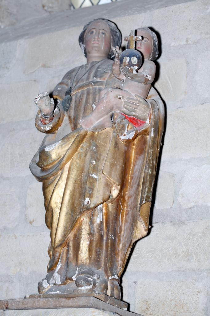 statue : Vierge à l'Enfant