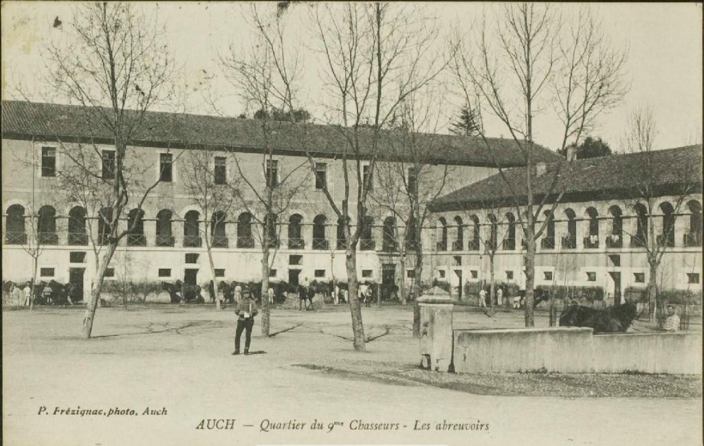 Quartier de cavalerie Henry, puis Quartier de cavalerie Espagne, Caserne d'artillerie et Centre d'Instruction du service de l'Intendance