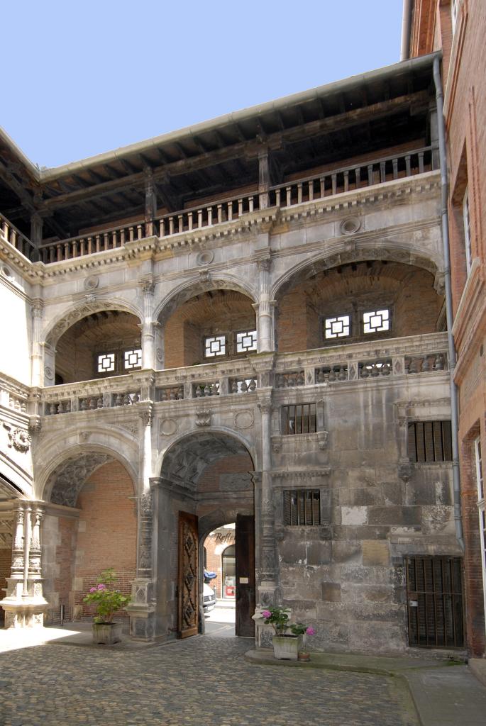 hôtel de Bernuy, puis collège universitaire, actuellement lycée Pierre de Fermat