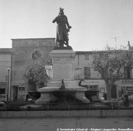 fontaine monumentale : Louis IX