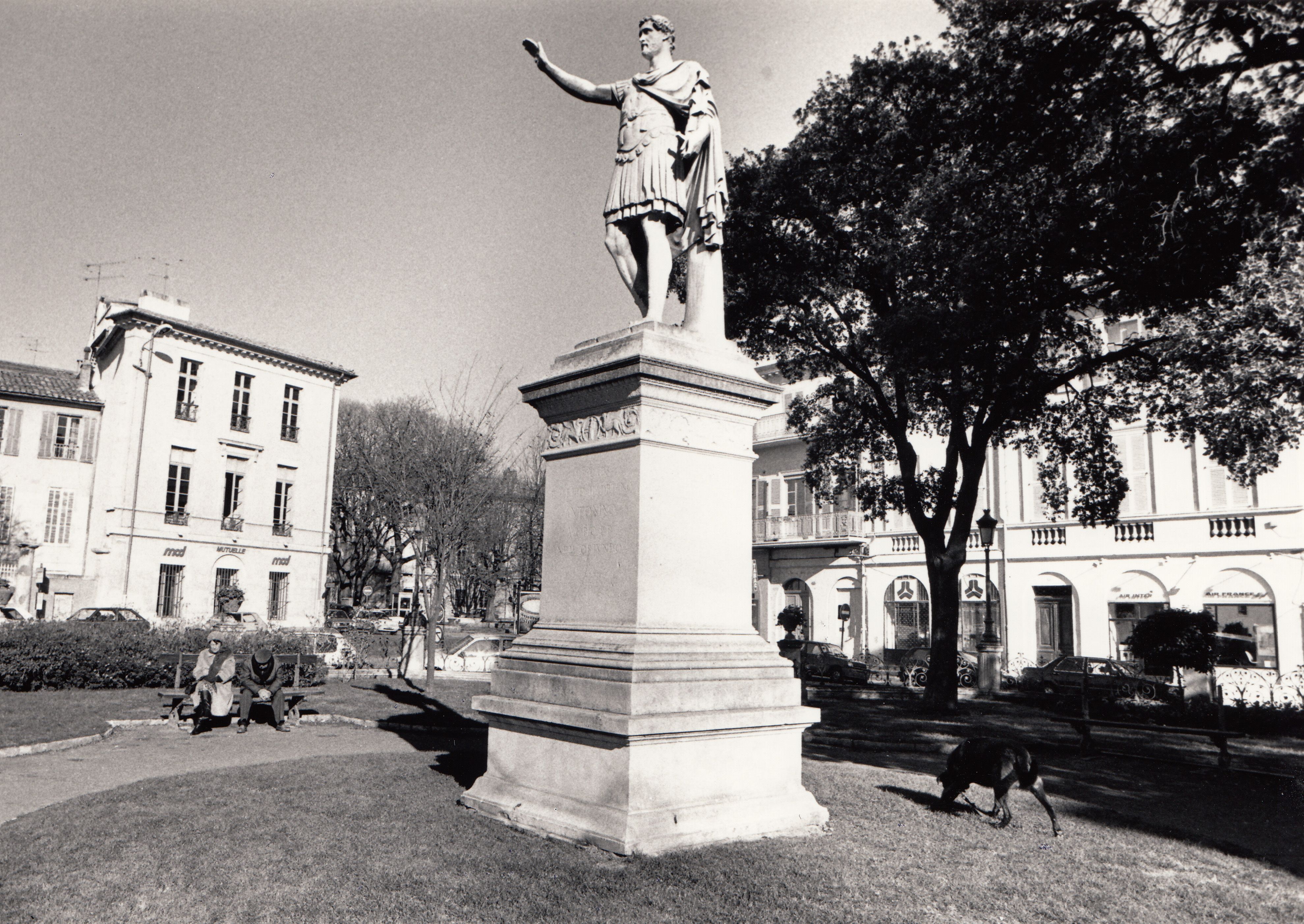 monument de l'empereur Antonin