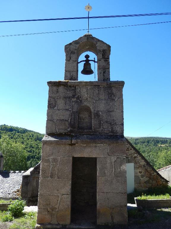 clocher de tourmente de Servies