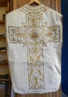 chasuble et étole (ornement blanc)