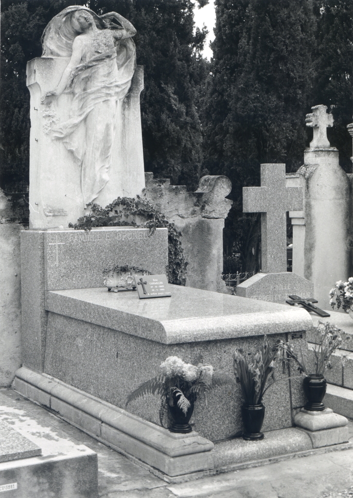 monument funéraire (monument sépulcral, n° 21), de la famille E. Brunel