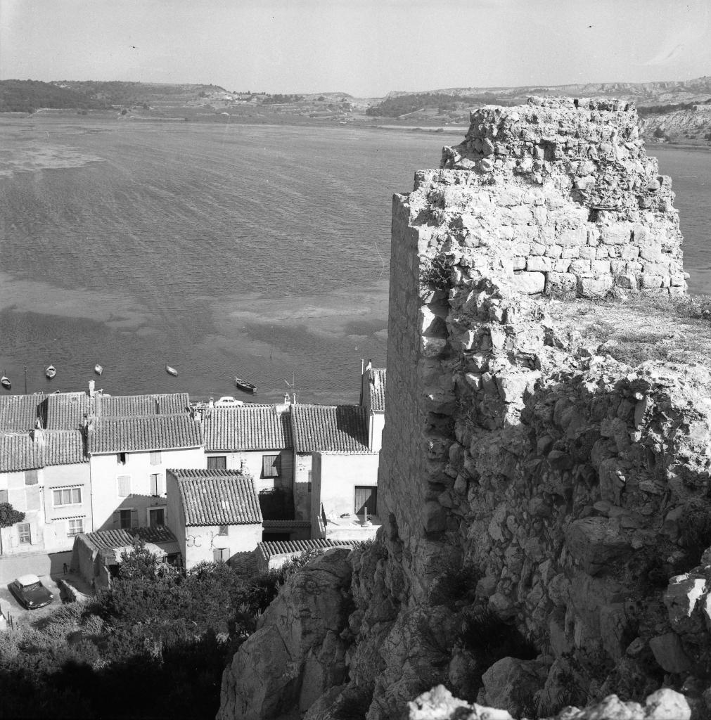 ancien château-fort de Gruissan, tour Aycelin dite aussi "de Broa".