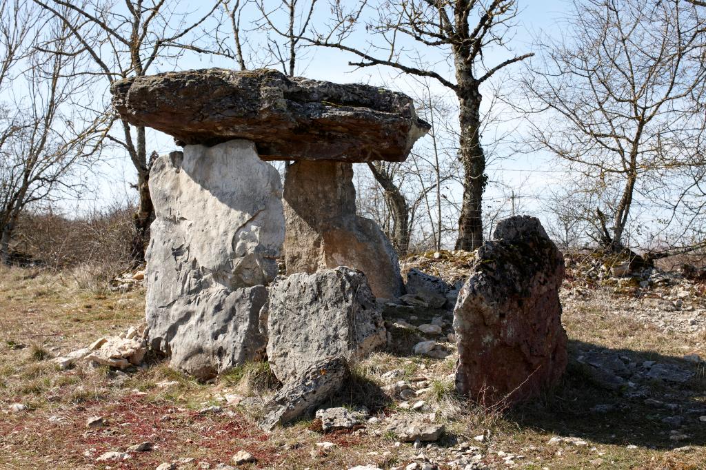 dolmen des Cloups