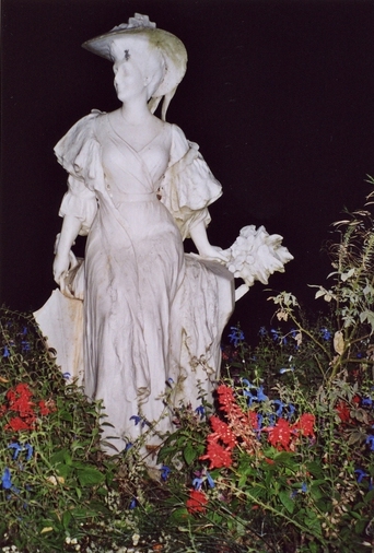 statue (colossal) : L'Eté ou l'Opéra comique moderne
