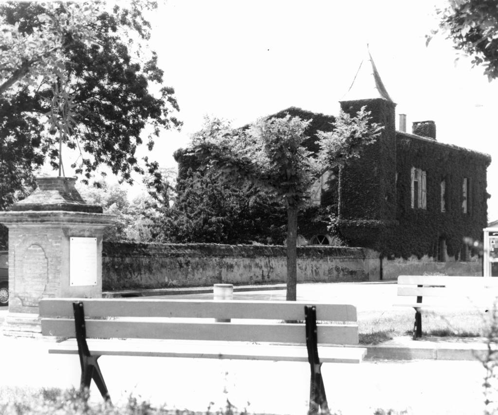 monument aux morts de la guerre de 1914-1918, de la guerre de 1939-1945 et de la guerre de 1946-1954 (Indochine)