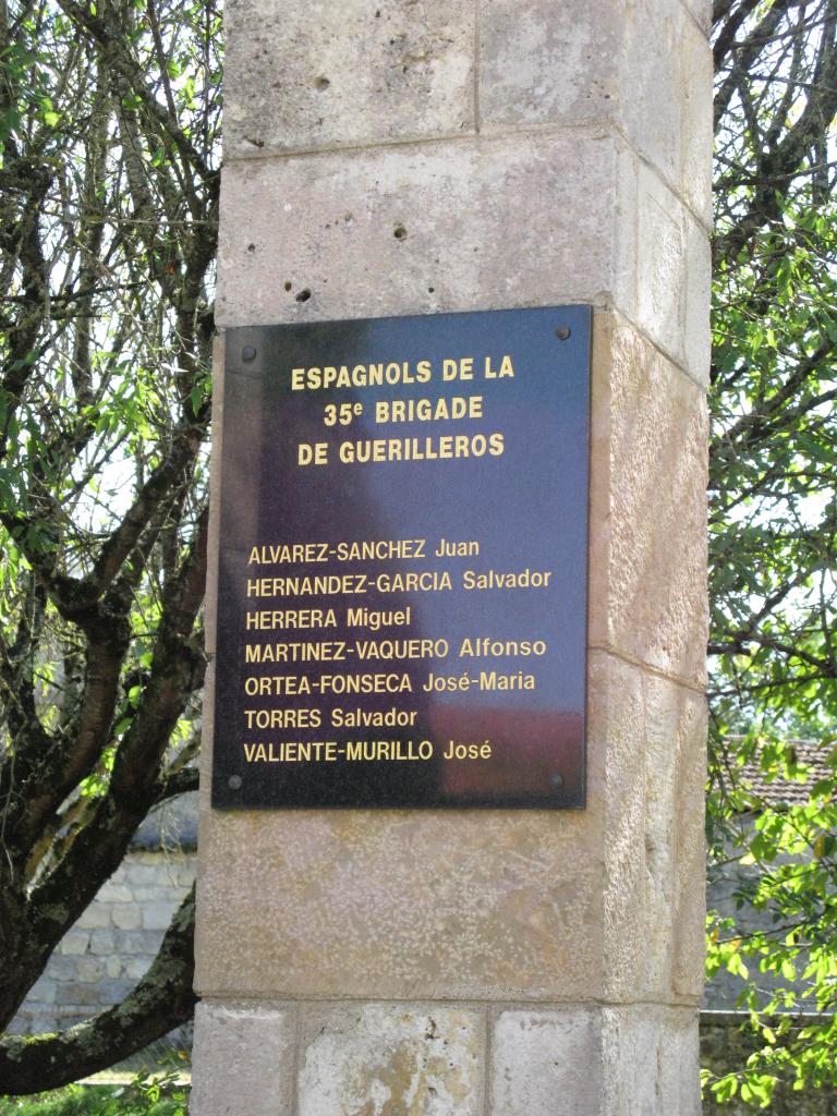 monument aux morts de la guerre de 1914-1918 et de la guerre de 1939-1945