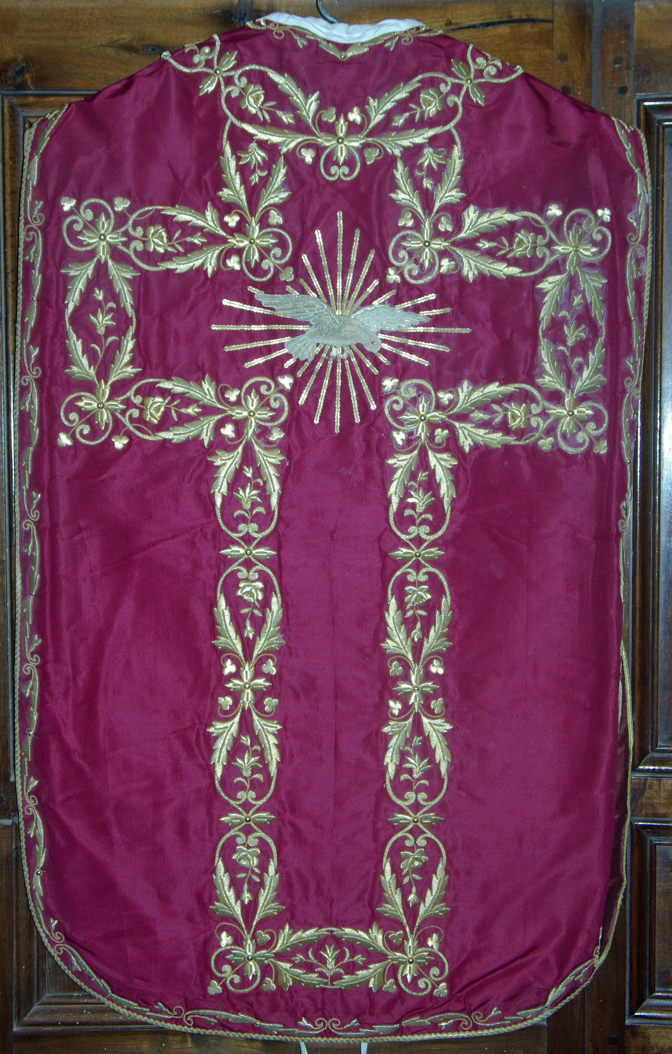 Sommaire des textiles de l'église Saint-Martin de Bez-et-Esparon