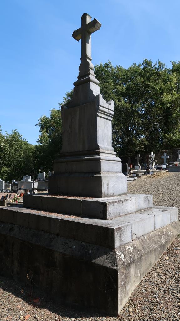 monument aux morts de la guerre de 1914-1918 et de la guerre de 1939-1945