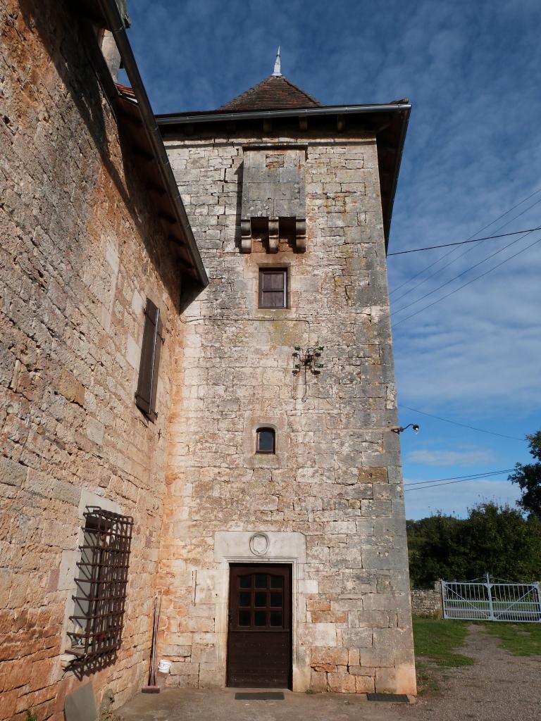 ancien manoir aujourd'hui ferme