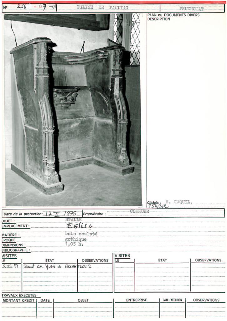 stalle de célébrant du choeur