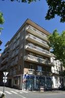 Immeuble à boutique