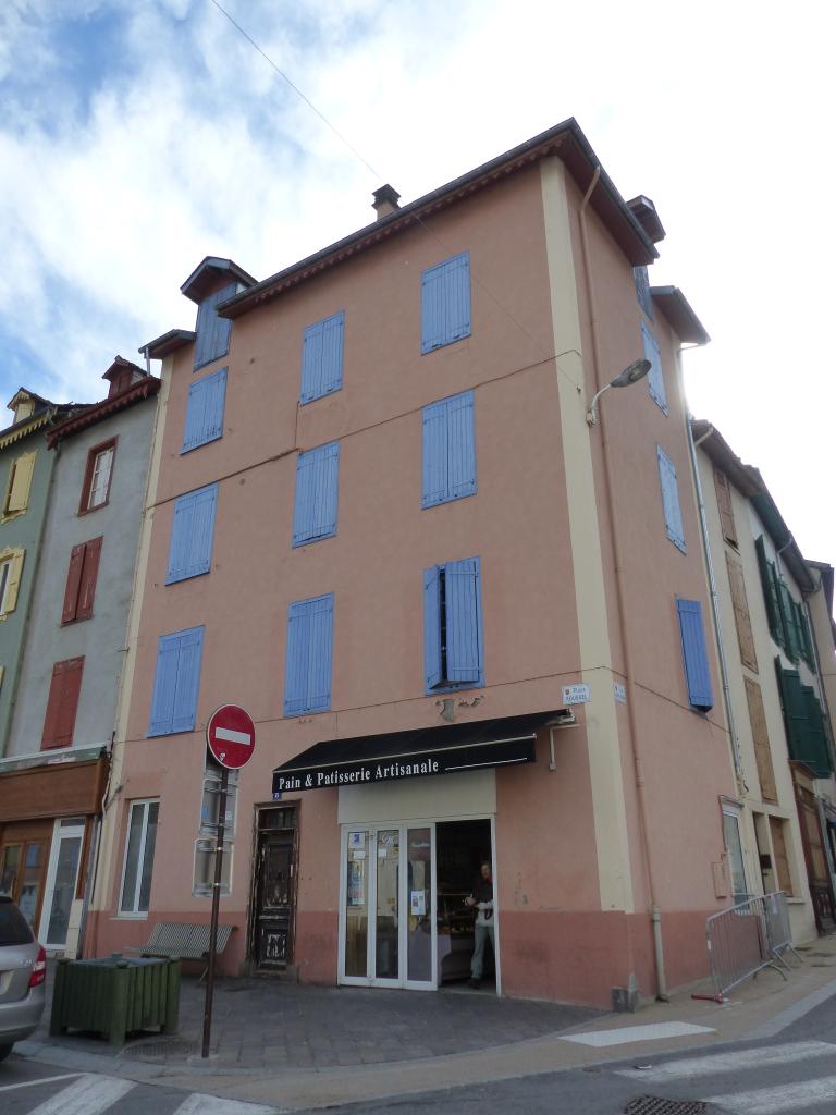 place Roussel