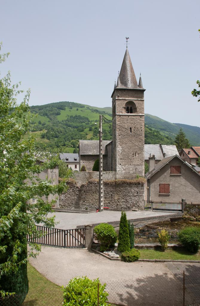 prieuré de bénédictins, église paroissiale Saint-Pierre, Saint-Ebons
