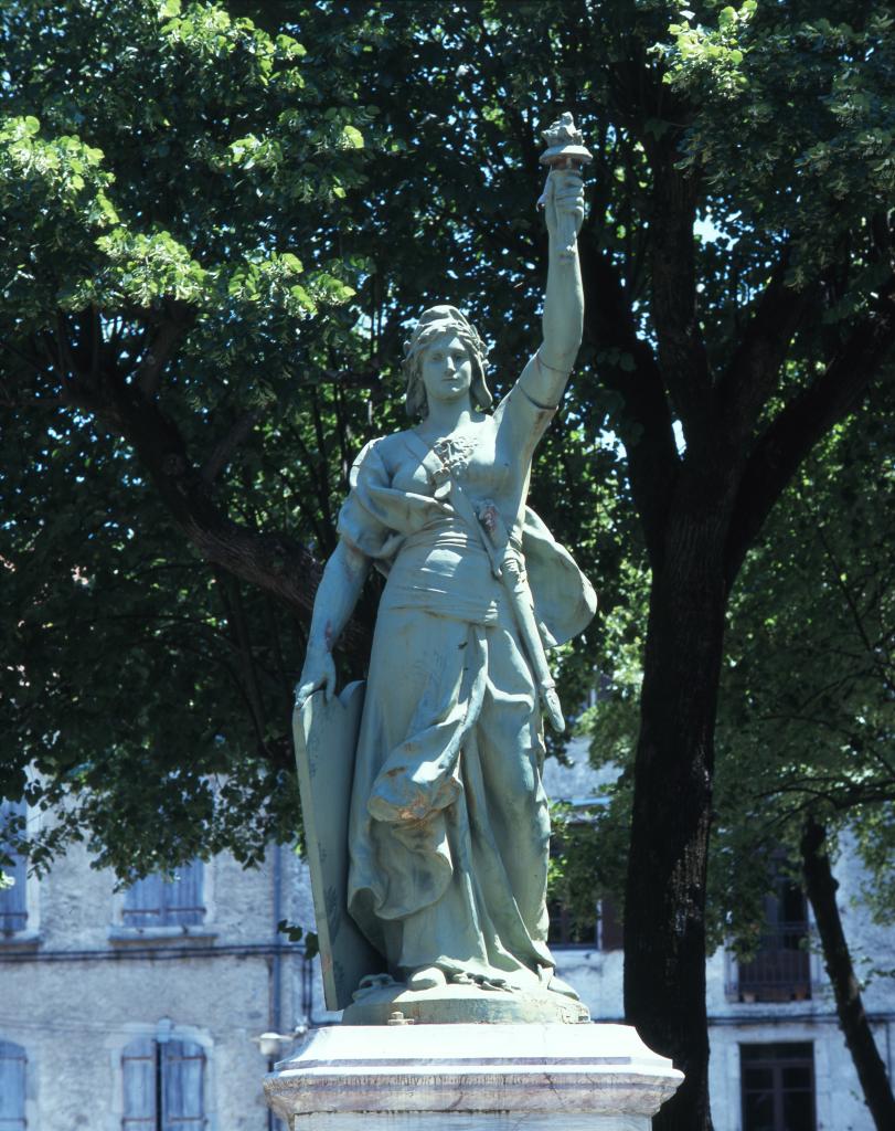 monument (monument commémoratif), fontaine monumentale, de la république