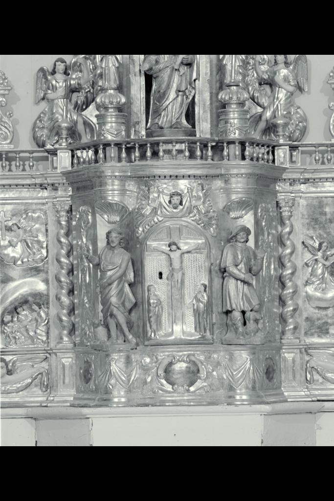 tabernacle, exposition (tabernacle à ailes et dais d'exposition)
