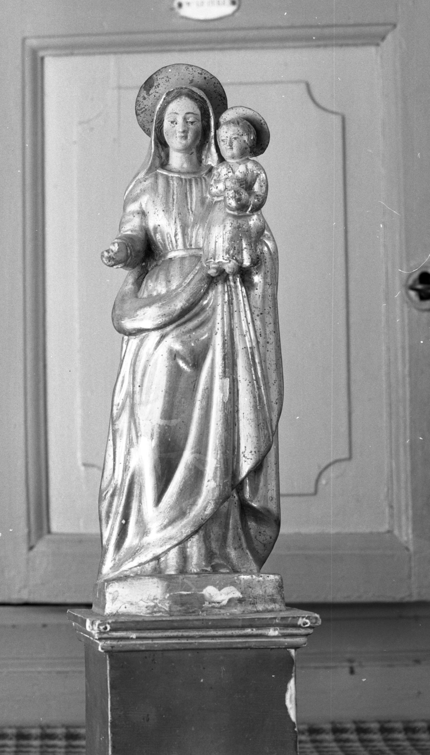 statue de Vierge à l'Enfant (N°1)