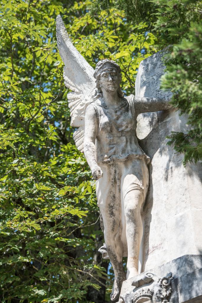 monument aux morts de la guerre de 1914-1918 et de la guerre de 1939-1945, de la guerre d'Indochine et de la guerre d'Algérie