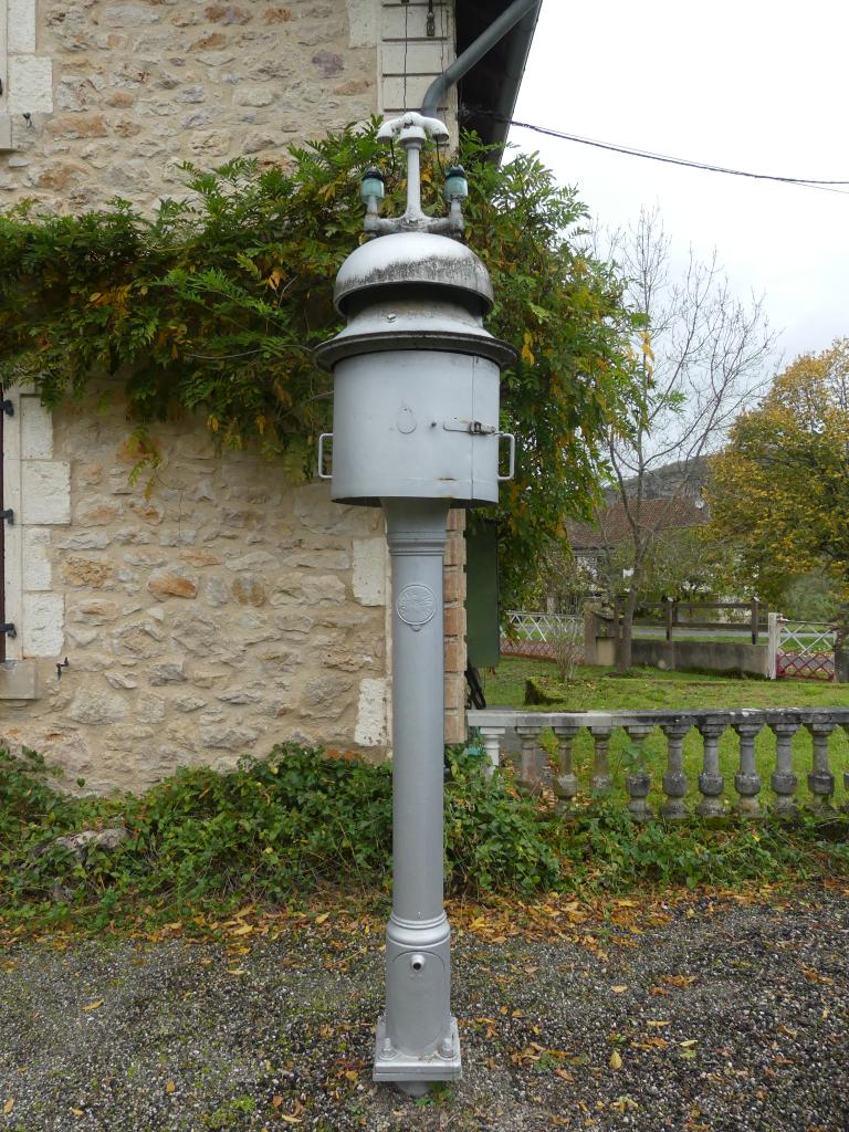 signaux sonores (2) dits cloches électriques d'annonces