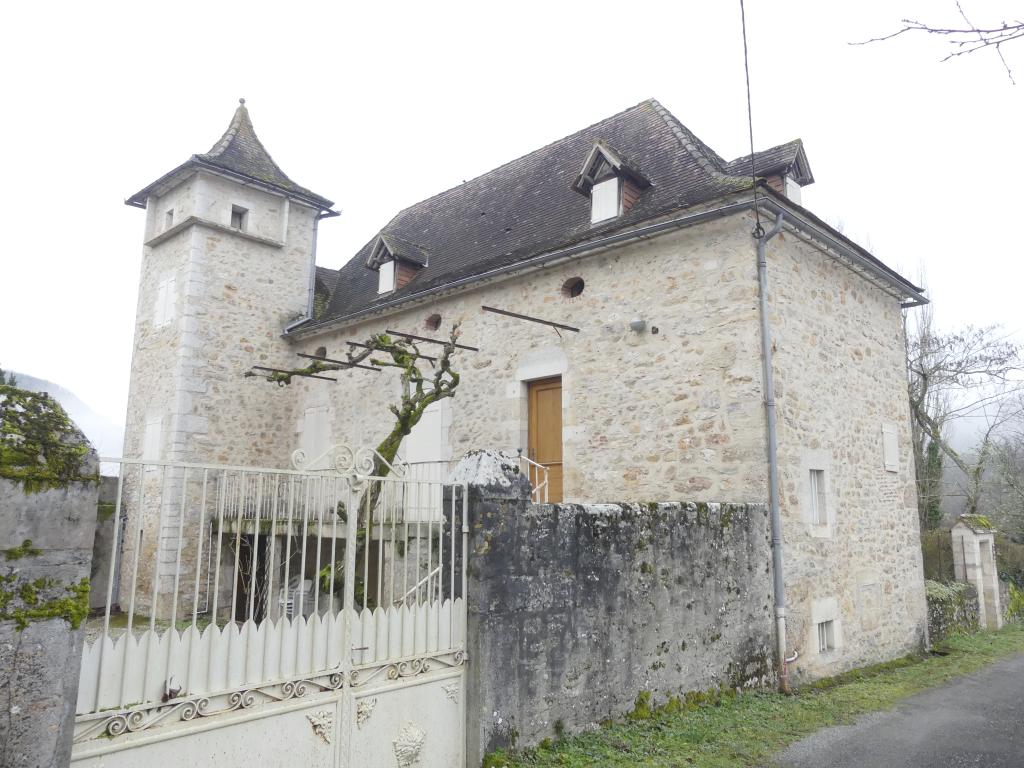 maisons de la commune de Cénevières