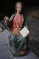 statue de la Vierge à la pomme