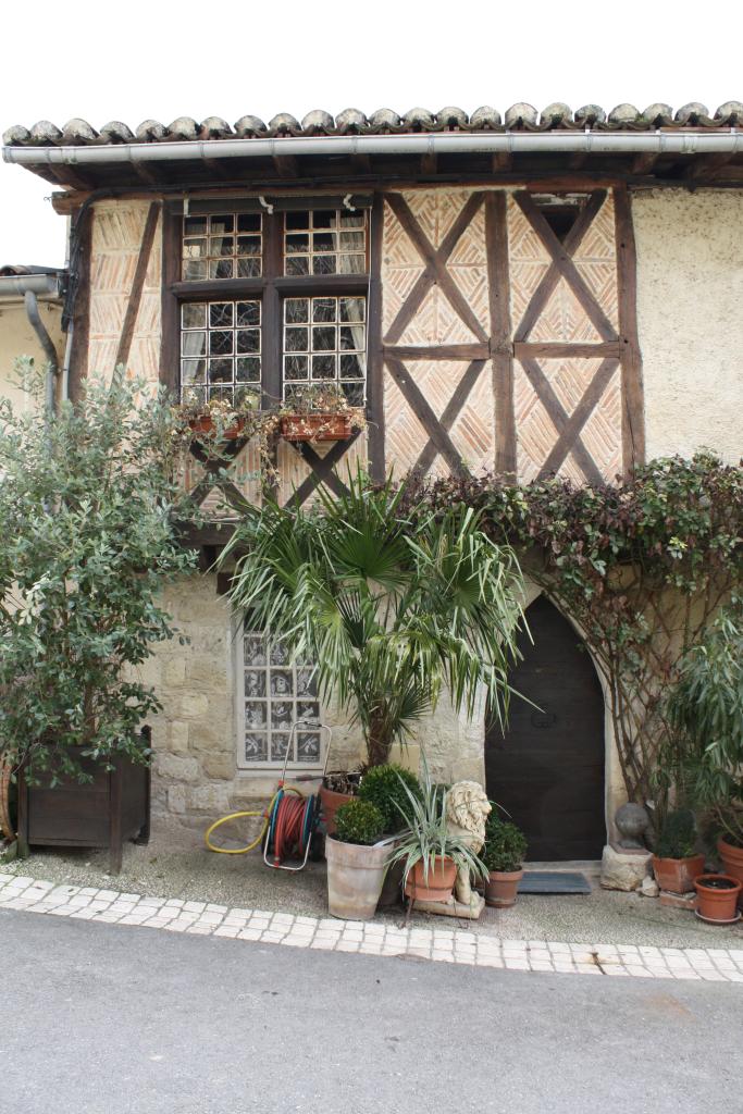 bourg de Castelnau-Barbarens