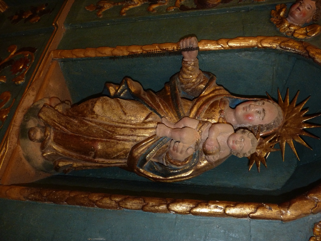 statue Vierge à l'Enfant retable de la Vierge